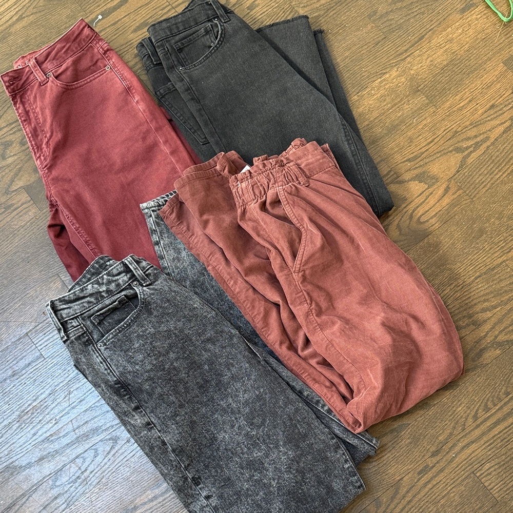 Mixed BUNDL of Women's Jeans  - Rust, Burgundy, Black, Acid Wash SIZE 2